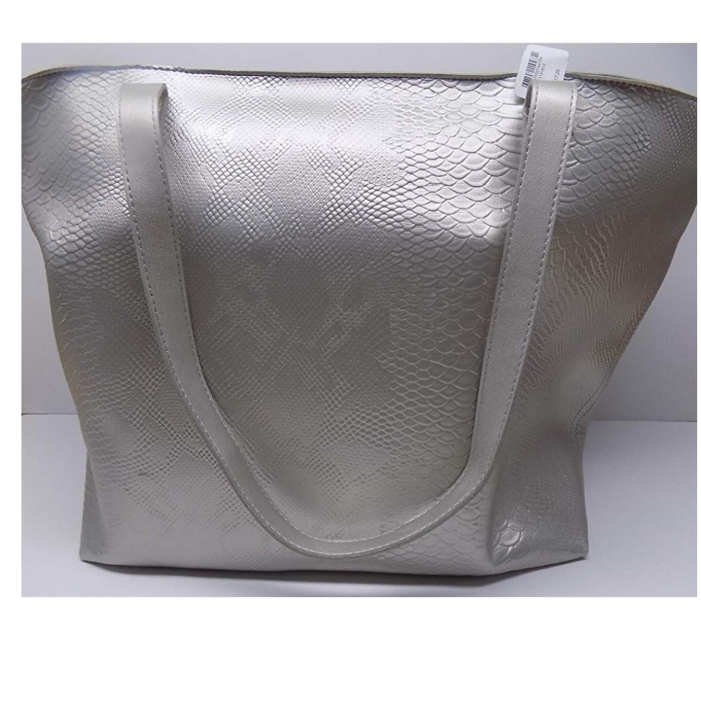 Bath and body worka travel bag